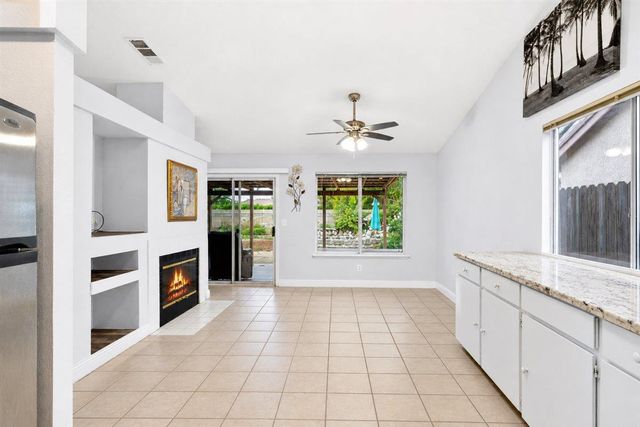 8889 Harvest Hill Way, Elk Grove, CA 95624