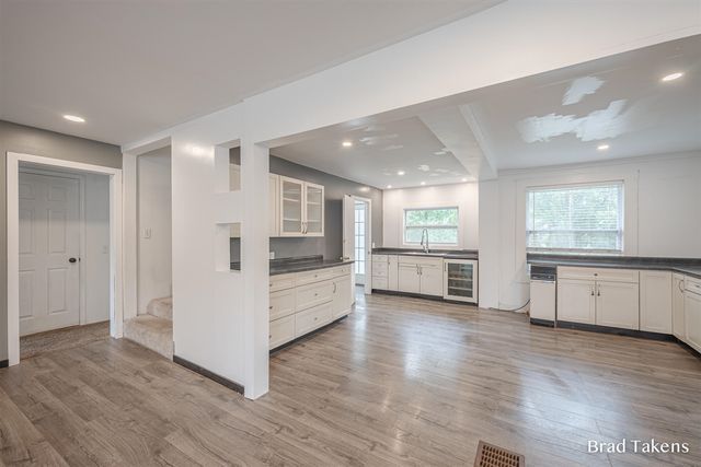 1559 Laughlin Drive, Grand Rapids, MI 49504