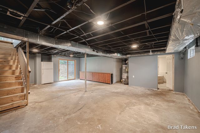 1559 Laughlin Drive, Grand Rapids, MI 49504