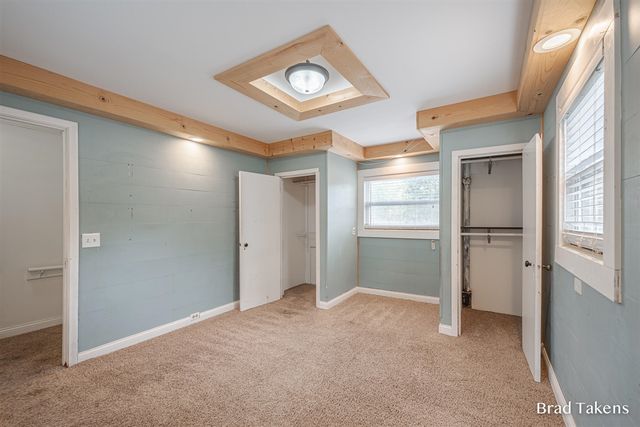 1559 Laughlin Drive, Grand Rapids, MI 49504