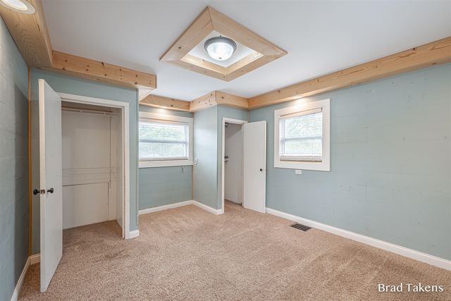 1559 Laughlin Drive, Grand Rapids, MI 49504