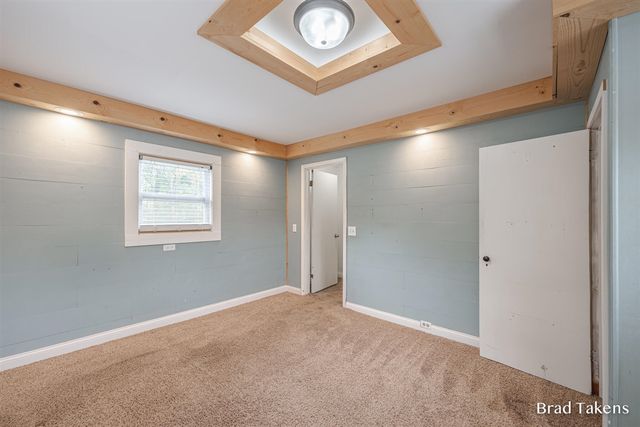 1559 Laughlin Drive, Grand Rapids, MI 49504