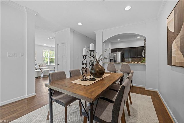 8118 Ships Crossing RD, Norfolk, VA 23518