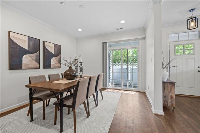 8118 Ships Crossing RD, Norfolk, VA 23518