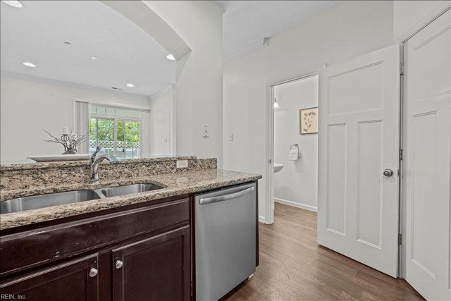 8118 Ships Crossing RD, Norfolk, VA 23518