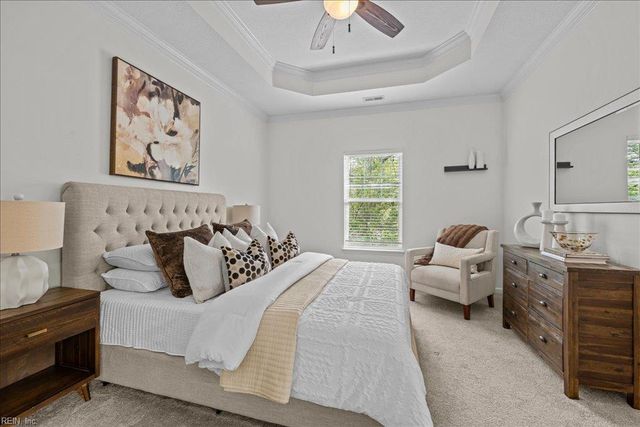 8118 Ships Crossing RD, Norfolk, VA 23518