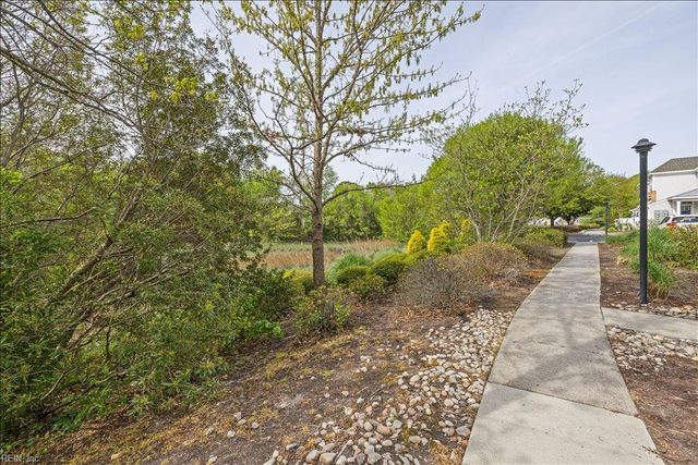 8118 Ships Crossing RD, Norfolk, VA 23518