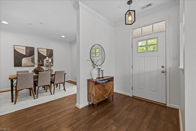 8118 Ships Crossing RD, Norfolk, VA 23518