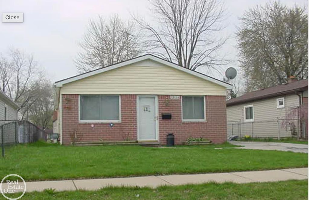 19114 Minnesota Street, Roseville, MI 48066
