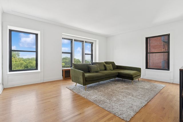 5300 S Shore Drive 59, Chicago, IL 60615