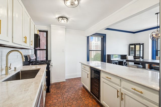 5300 S Shore Drive 59, Chicago, IL 60615