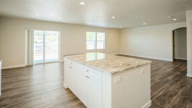 5499 Shalynn Drive, Klamath Falls, OR 97603