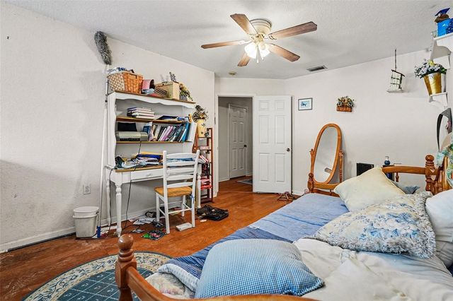 16318 PARKSTONE PALMS COURT, Tampa, FL 33647