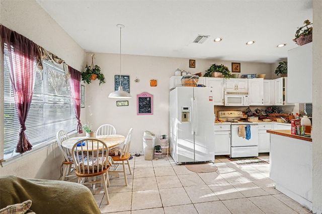 16318 PARKSTONE PALMS COURT, Tampa, FL 33647