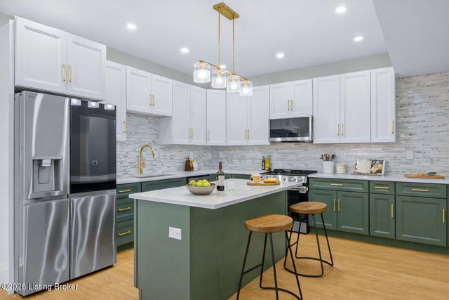 7726 Cottage Cove Way, Louisville, KY 40214