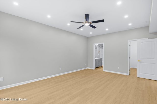 7726 Cottage Cove Way, Louisville, KY 40214