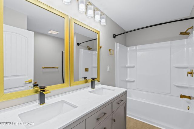 7726 Cottage Cove Way, Louisville, KY 40214