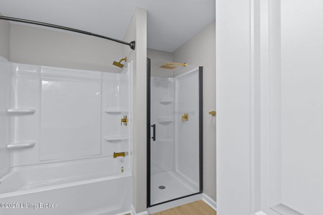 7726 Cottage Cove Way, Louisville, KY 40214