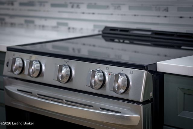 7726 Cottage Cove Way, Louisville, KY 40214