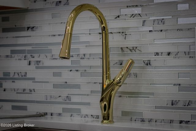 7726 Cottage Cove Way, Louisville, KY 40214