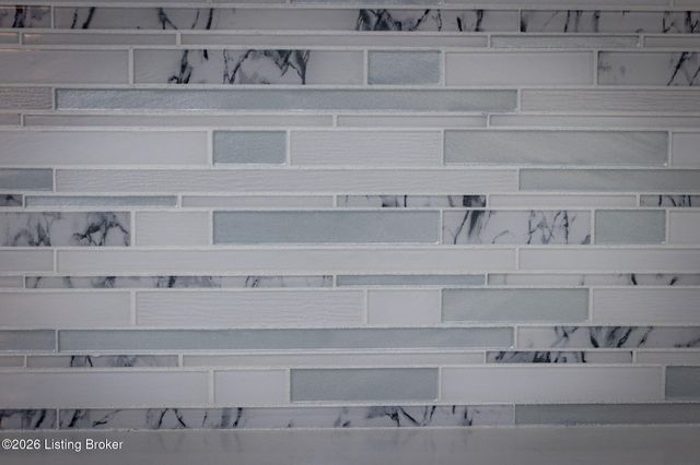 7726 Cottage Cove Way, Louisville, KY 40214