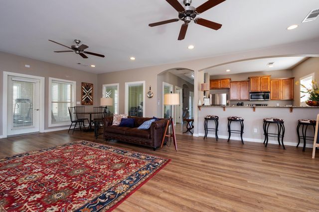 803 Tuscany, Maumelle, AR 72113