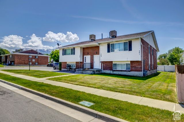 195 W 8480 S, Midvale, UT 84047