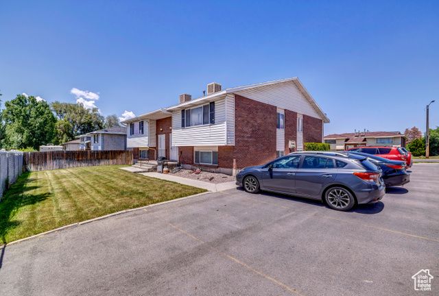 195 W 8480 S, Midvale, UT 84047