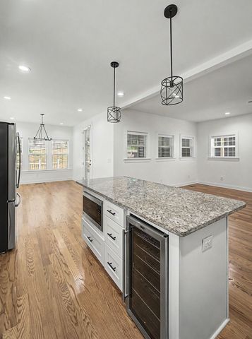 1518B Dugger Dr, Nashville, TN 37206
