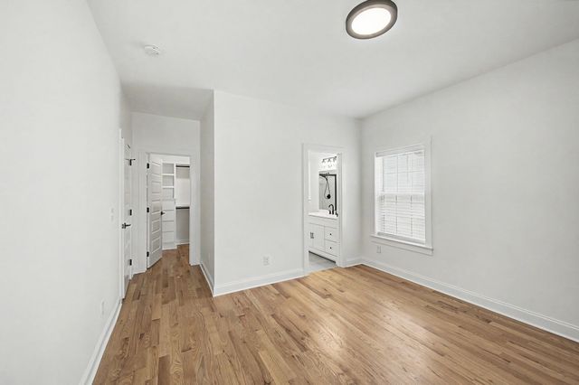 1518B Dugger Dr, Nashville, TN 37206