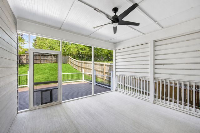 1518B Dugger Dr, Nashville, TN 37206
