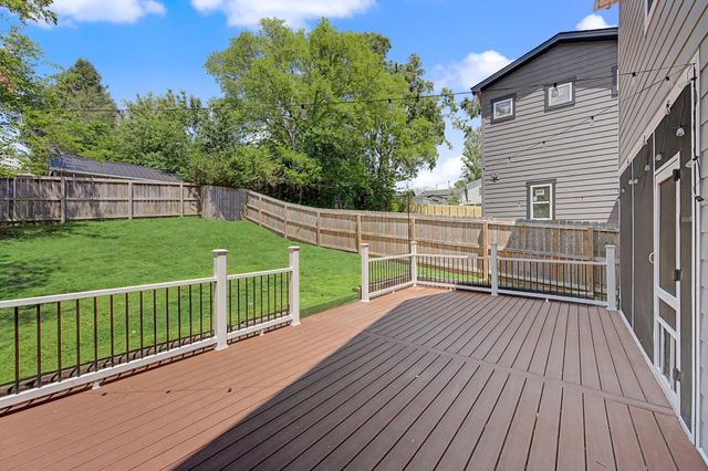 1518B Dugger Dr, Nashville, TN 37206