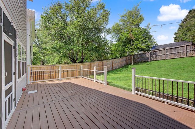 1518B Dugger Dr, Nashville, TN 37206