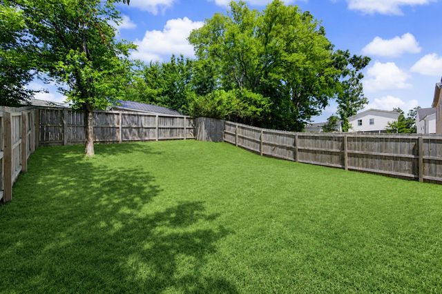 1518B Dugger Dr, Nashville, TN 37206