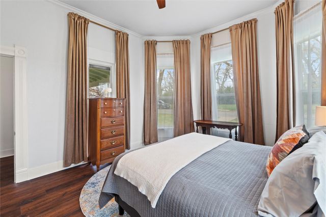 1120 Vance ST, Taylor, TX 76574