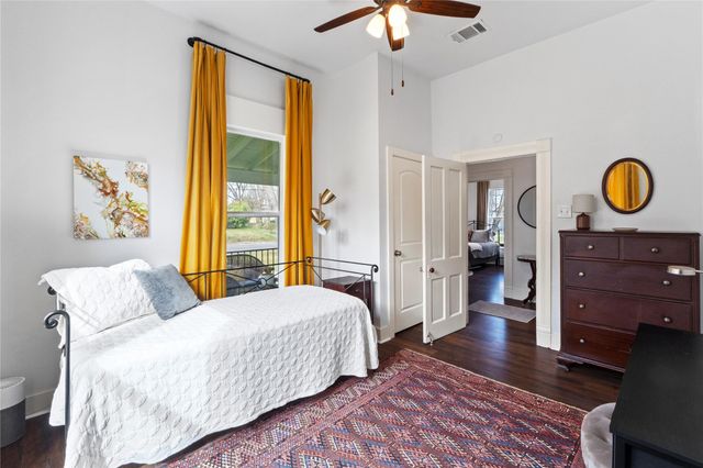 1120 Vance ST, Taylor, TX 76574