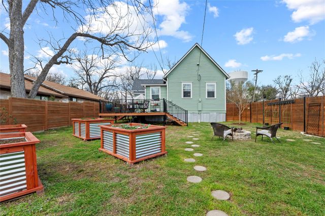 1120 Vance ST, Taylor, TX 76574