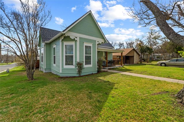 1120 Vance ST, Taylor, TX 76574