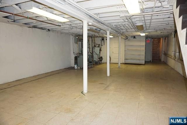 328 Broad Avenue, Leonia, NJ 07605