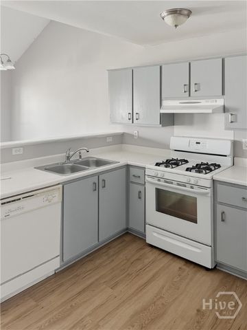 135 Hunt Club Court, Savannah, GA 31406