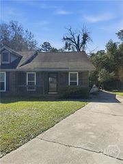 135 Hunt Club Court, Savannah, GA 31406