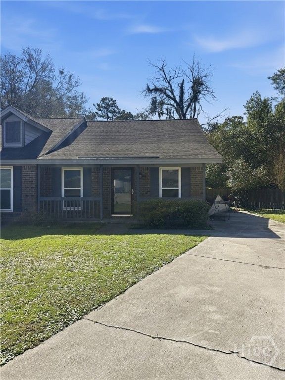 135 Hunt Club Court, Savannah, GA 31406