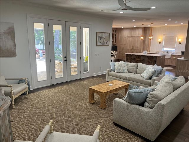 3820 W SAN LUIS STREET, Tampa, FL 33629