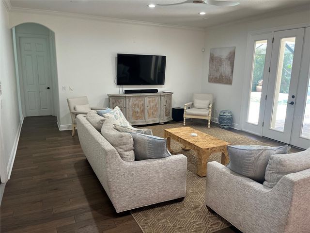 3820 W SAN LUIS STREET, Tampa, FL 33629