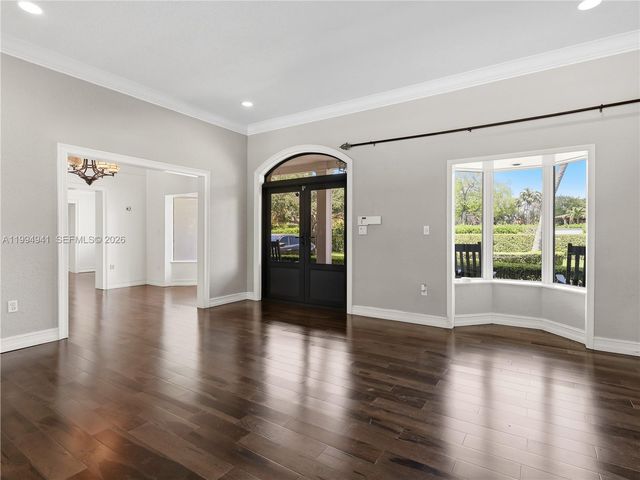 8500 SW 70th St, Miami, FL 33143