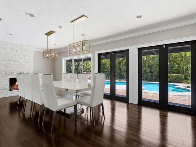 8500 SW 70th St, Miami, FL 33143