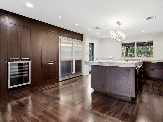 8500 SW 70th St, Miami, FL 33143