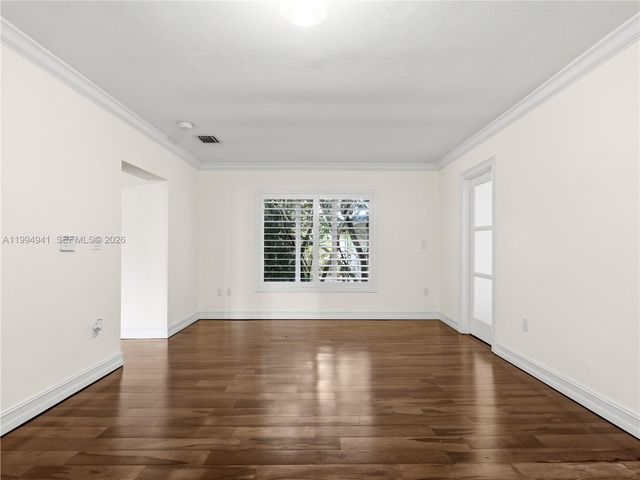 8500 SW 70th St, Miami, FL 33143