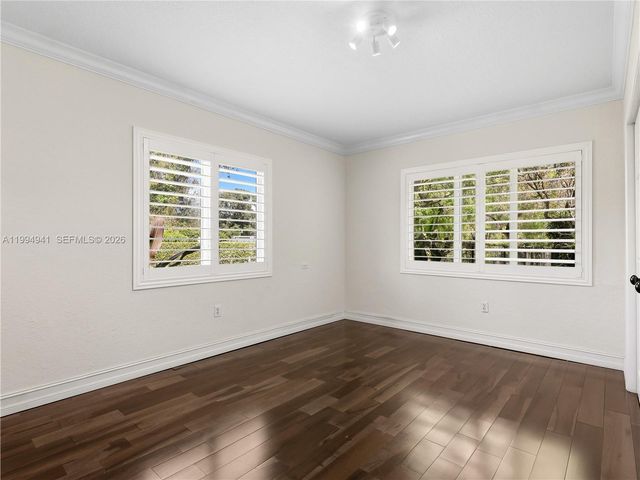 8500 SW 70th St, Miami, FL 33143