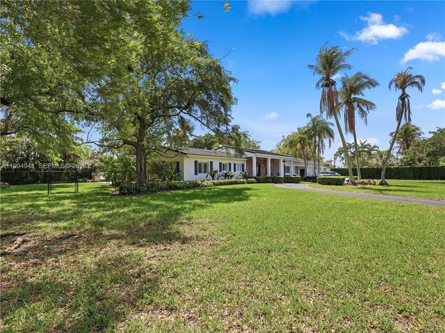 8500 SW 70th St, Miami, FL 33143